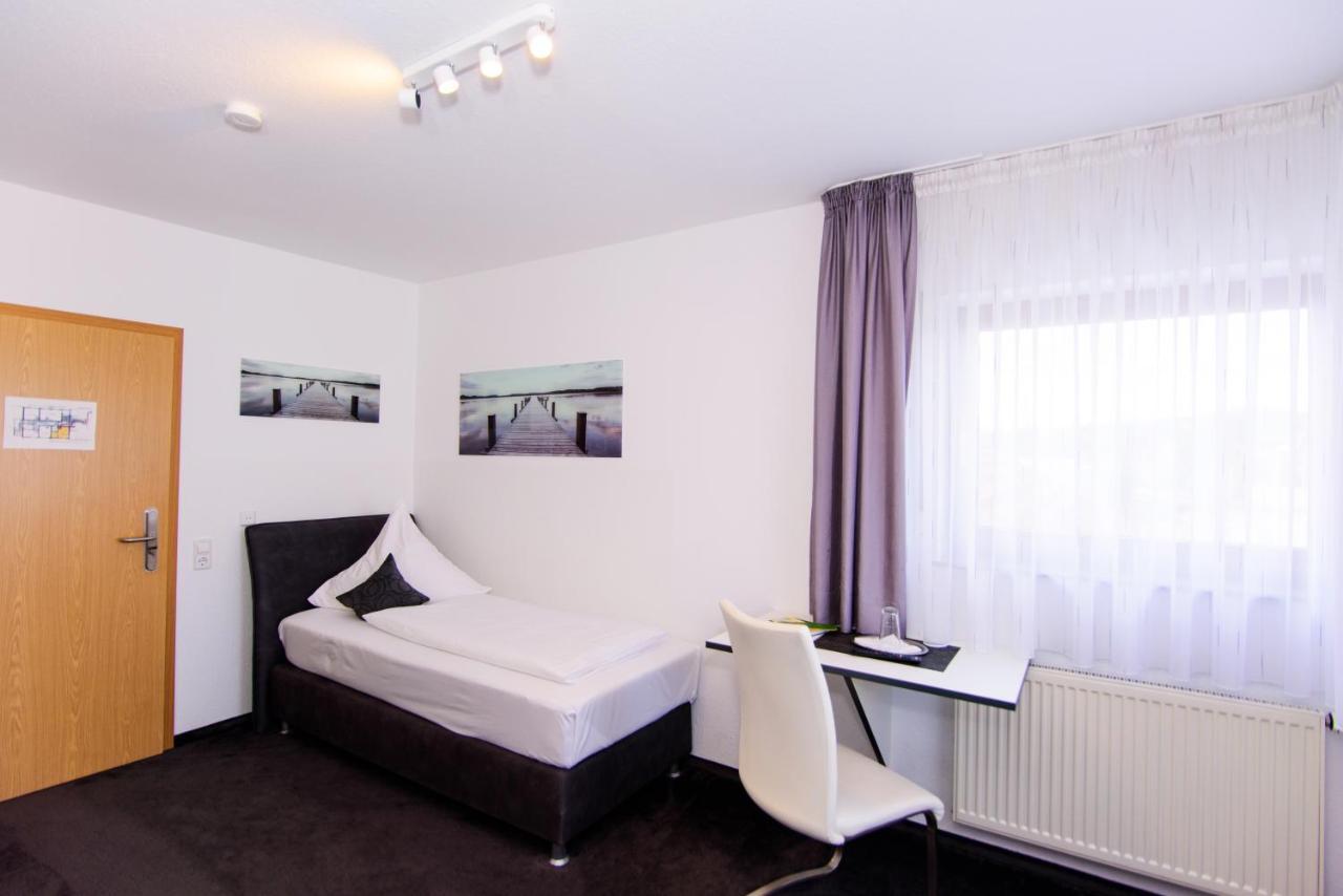 Hotel Bohn Metzingen  Exterior foto